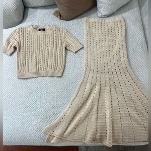 Elegant Beige Knit Skirt Set